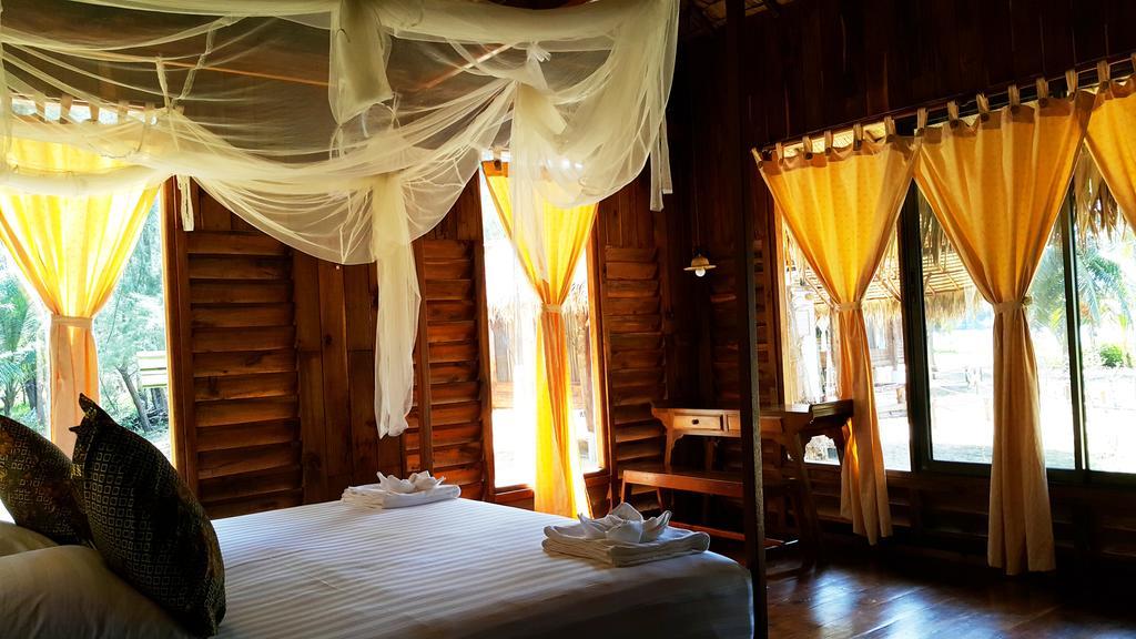The Moken Eco Village - Sha Plus Ko Phra Thong Exteriör bild